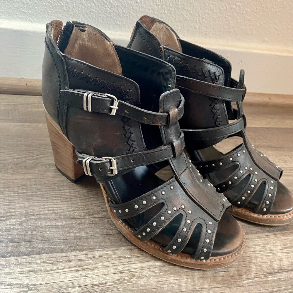 Freebird by Steven Connor sandal